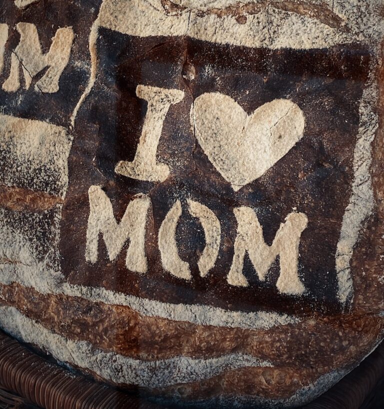 The Gift of Words: Sentimental Mother's Day Quotes and Messages to Share