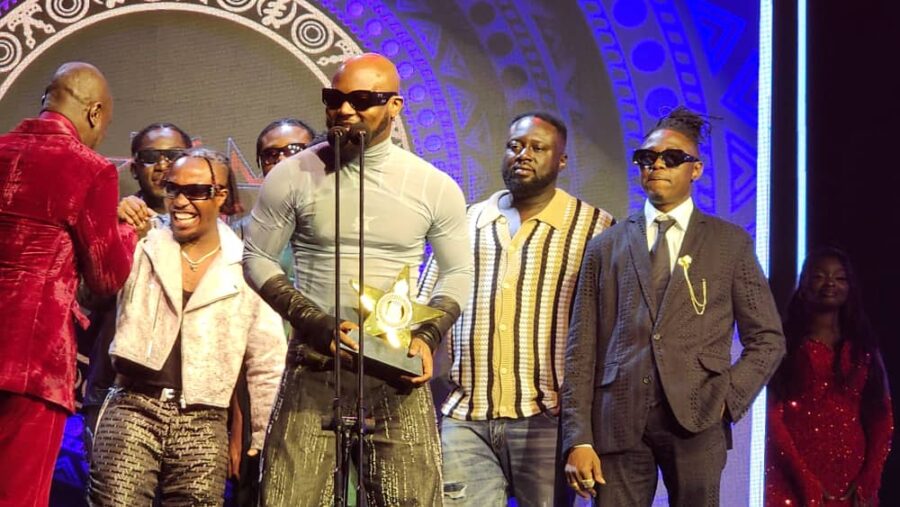 King Promise wins Artiste of the Year at TGMA26