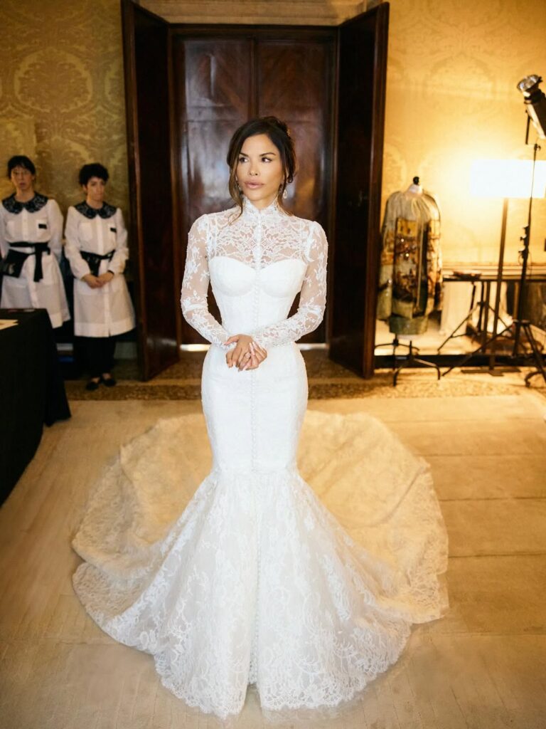 Lauren Sanchez wedding look
