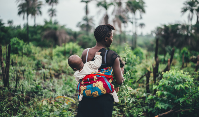 A women with her child