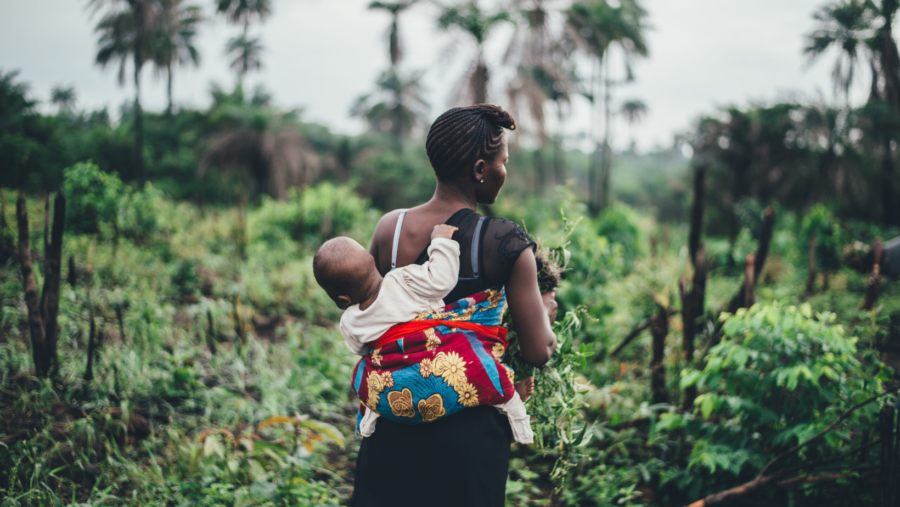 A women with her child